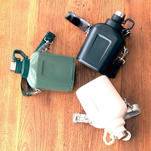 Stainless Steel Outdoor Water Bottle <strong>Large</strong> Capacity Portable Retro Style Mountaineering Adventure 1L - Product Image 3