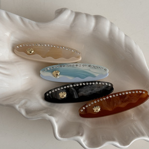 Pince à cheveux en acétate doré, motif coquillage, thème océan estival, pince latérale, pince bec de canard, accessoire capillaire - Product Image 2