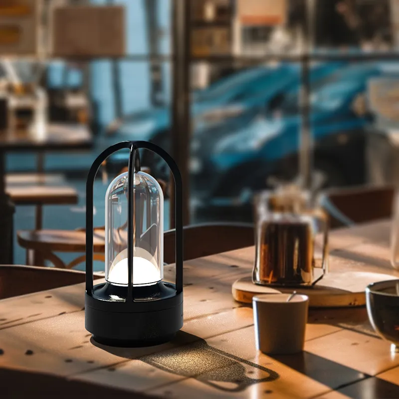 مصباح كريستال تصميم جديد من المصنع يعمل باللمس مصباح بطارية قابلة للشحن لاسلكي مصباح طاولة ديكور داخلي للمطاعم أضواء مزودة بحالة مزاجية