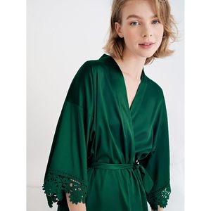 Sioro - Kimono corto de seda para mujer, con ribete de encaje satinado, suave, para usar como bata de baño, camisón o para damas de honor en bodas y fiestas. - Product Image 3