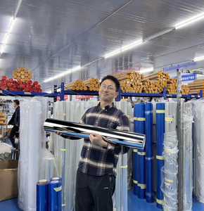 <span class=keywords><strong>Pellicola</strong></span> Protettiva ad Alta Protezione UV <span class=keywords><strong>per</strong></span> Raffreddamento e Isolamento Termico Autoadesiva Decorativa <span class=keywords><strong>per</strong></span> Vetri e Finestre - Product Image 1