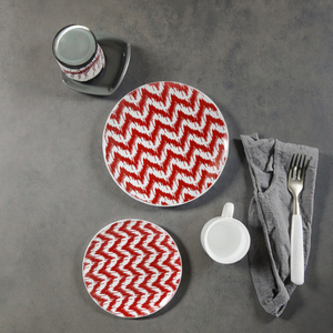 Juego de Vajilla de Porcelana de 18 Piezas OEM, Color <span class=keywords><strong>Coral</strong></span> Rojo y Cerámica Blanca con Diseño de Plantas, para Uso Doméstico y en Restaurantes - Product Image 1