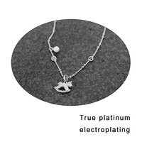 Collier avec pendentif cheval KINDLOVEHEART, plaqué or blanc véritable, hypoallergénique, pour un usage quotidien
