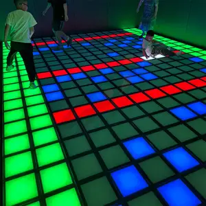 Aktifkan lampu aktif permainan kotak lantai led mega grid pemasok ubin lantai