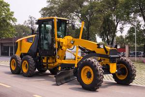 Motoniveladora Nueva de 160 HP y <span class=keywords><strong>69</strong></span> <span class=keywords><strong>KN</strong></span> de Tracción, Modelo Clg4140d 4140d, con Hoja Quitanieves y Desgarrador de Tres Dientes - Product Image 3