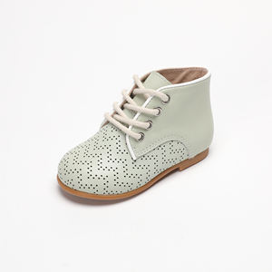 2025 nouveau Design en cuir véritable enfant en bas âge chaussons d'hiver à lacets bébé bottes supérieur Laser trous plat cheville hauteur pour garçons filles - Product Image 3