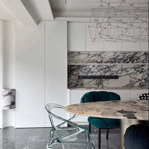 Vitrina de Madera Personalizada para Vino con Iluminación LED, Elegante para Bar en Casa, Interiores de Lujo - Product Image 2