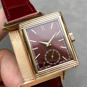 Reloj Reverso Clásico con Esfera Roja y Negra, Caja Dorada, Correa de Cuero, Diseño Vintage de Lujo, Personalizado, de Doble Cara - Product Image 4