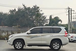 Toyota Prado 2016, 2.7L, SUV Automática |   Vehículo Todoterreno Resistente |   Toyota <span class=keywords><strong>Land</strong></span> <span class=keywords><strong>Cruiser</strong></span> Prado de Alto Rendimiento, SUV Resistente - Product Image 5