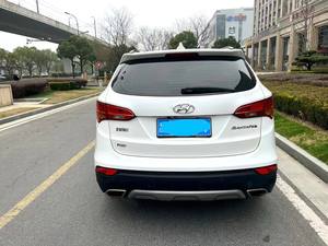 ปี 2015 สำหรับซานตาเฟ่ 2.0T GLS 2WD รุ่นสมาร์ท เอดิชั่น |   รถเอสยูวีสีดำหนังแท้ เกียร์ออ<span class=keywords><strong>โต้</strong></span> 5 ที่นั่ง รุ่น R17 |   พวงมาลัยซ้ายมือ ใช้ในรถยนต์ที่มีอยู่ในสต็อ<span class=keywords><strong>ก</strong></span> - Product Image 6
