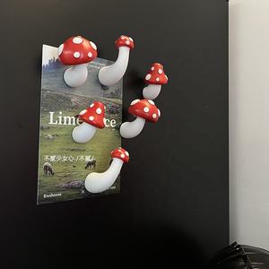 Mignon 3D Champignon Réfrigérateur Aimants <span class=keywords><strong>Pas</strong></span> <span class=keywords><strong>Cher</strong></span> Prix Fabrication Réfrigérateur Autocollant Personnalisé Personnalité Creative Réfrigérateur Aimant - Product Image 5