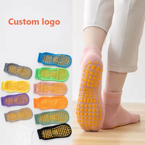 Nuevo diseño personalizado trampolines antideslizante tobillo <span class=keywords><strong>Yoga</strong></span> Calcetines antideslizantes para niños y niñas - Product Image 5