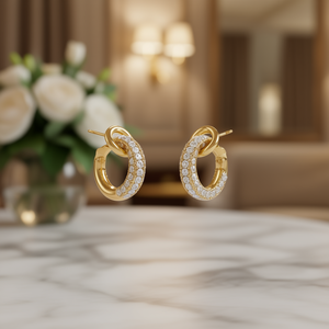 Orecchini a Cerchio E3657 in Oro con Micro Inserti di Diamanti, Design Geometrico, Classici da Donna per Uso Quotidiano - Product Image 2