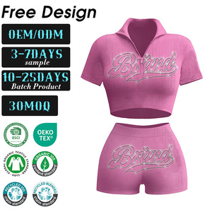 Nuovi Arrivi <span class=keywords><strong>Donna</strong></span>: Completo Sportivo 2 Pezzi con <span class=keywords><strong>Pantaloncini</strong></span> Corti Sopra il Ginocchio e Giacca Harrington con Dettagli a Nastro e Motivo Ricamato - Product Image 1