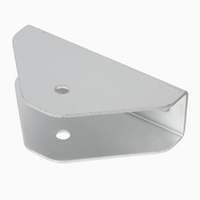 Connecteur triangulaire en acier au carbone de grade 4 avec revêtement Zn-Al-Mg et galvanisation à chaud pour système de support solaire