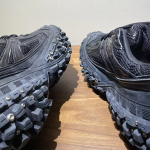 Zapatillas de Moda de Lujo para Hombre y Mujer, Diseño 2026, Casuales, Antideslizantes, con Suela de Goma, Entresuela de PVC, Parte Superior de Malla y Forro de PVC - Product Image 4