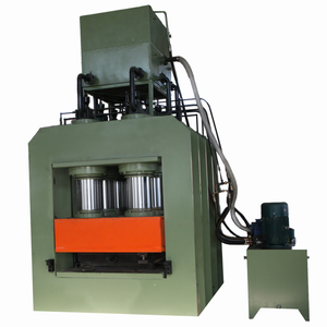 Cửa thép dập nổi máy thủy lực - Product Image 2