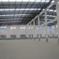 Entrepôt et atelier industriels préfabriqués en acier avec structure en acier à grande portée, conception durable, installation rapide, solutions personnalisables