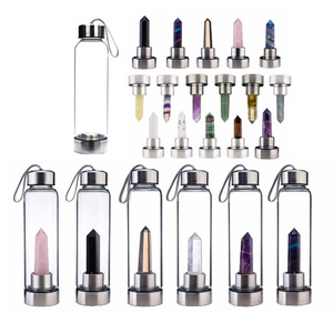 Bouteille d'eau en verre <span class=keywords><strong>de</strong></span> bambou or rose <span class=keywords><strong>de</strong></span> haute qualité logo personnalisé artisanat en cristal infusé énergie <span class=keywords><strong>de</strong></span> guérison élixir <span class=keywords><strong>de</strong></span> cristal - Product Image 1