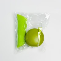 Handmatige knoflookpers met roestvrijstalen mes en plastic opbergdoos, vaatwasmachinebestendig, handzaam en draagbaar