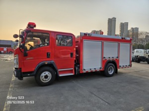 <span class=keywords><strong>Camion</strong></span>-citerne Sinotruk HOWO 5000L, <span class=keywords><strong>camion</strong></span>-citerne à eau pour la lutte contre les incendies - Product Image 4