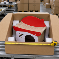 Maison pour chat en rotin à toit rouge à 2 niveaux avec panneau ondulé et griffoir design chalet pour chats d'intérieur
