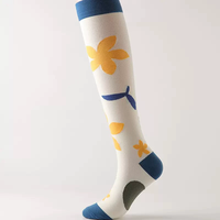 Nouvelles chaussettes de compression sportives pour hommes et femmes, chaussettes de mollet imprimées graffiti, chaussettes en nylon pour la corde à sauter et le cyclisme