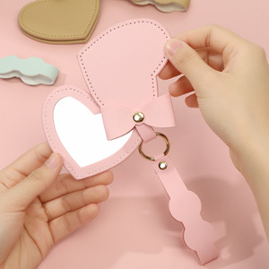 Cute <b>Pocket</b> Small Key Chain <b>Mirror</b> PU Leather Heart Shape Mini Travel Compact <b>Mirror</b> Keychain - Product Image 2