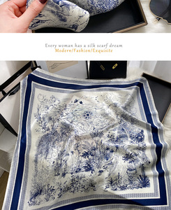 Sciarpa in Vera Seta di Gelso per Donna, Stile Etnico Porcellana Blu e Bianca, Elegante e Multifunzionale, Grande Quadrata 90cm, Autunnale - Product Image 4