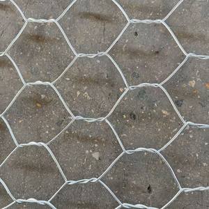 רשת גדר משושה ארוגה מחוט ברזל מגולוון איכותי עם שירותי כיפוף, חיתוך וריתוך לכלובי ארנבות בגאנה - Product Image 2