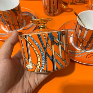 Ensemble de 2 tasses à thé en céramique de luxe gravées, avec soucoupes, style Europe occidentale, pour la maison – Vente chaude - Product Image 4