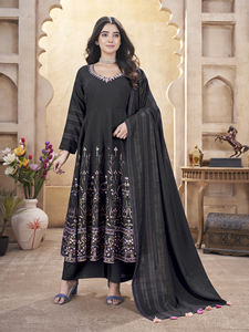 Trajes de estilo Anarkali Salwar Kameez en seda romana con trabajo de espejo y estampado de lámina Diseño elegante de traje paquistaní Anarkali - Product Image 5