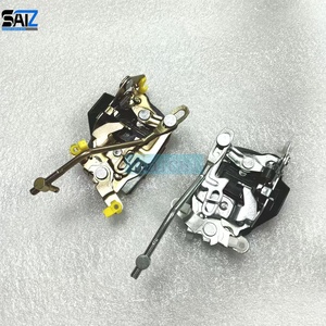 Nuovo 69320 60070 a 69310 60070 chiusura della serratura della porta anteriore per <span class=keywords><strong>Toyota</strong></span> LAND CRUISER Auto parti della <span class=keywords><strong>carrozzeria</strong></span> condizione nuovo - Product Image 4