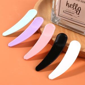 Prix usine petite spatule de maquillage en plastique Mini cuillère mélange échantillonnage bâton cosmétique grattoir Scoop masque facial crème spatule - Product Image 4