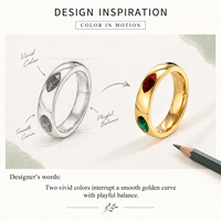 Farbiger Zirkon-Ring aus Edelstahl 14K Gold Vakuumplattiert Breiter Ring mit Roten und Grünen Ovalen Steinen