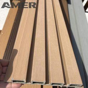 Panneau mural extérieur AMER en WPC, revêtement <span class=keywords><strong>de</strong></span> <span class=keywords><strong>façade</strong></span>, installation facile, pas <span class=keywords><strong>de</strong></span> colle nécessaire, panneau pour la rénovation - Product Image 1