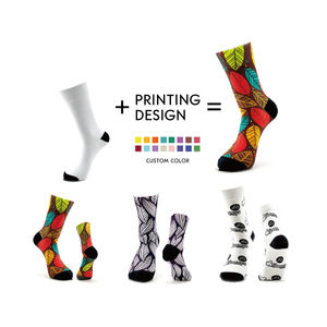 Maquette gratuite, sans MOQ, vente en gros, logo personnalisé, <span class=keywords><strong>chaussettes</strong></span> imprimées numériquement à 360°, <span class=keywords><strong>chaussettes</strong></span> 3D sans couture, cadeau original personnalisé, <span class=keywords><strong>chaussettes</strong></span> imprimées sur mesure - Product Image 1