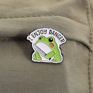 I Enjoy Danger esmalte Pin Animal de dibujos animados sosteniendo daga broche mochila solapa insignia joyería regalo para amigos - Product Image 3