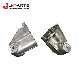 ขายึดเครื่องยนต์ด้านหน้า หมายเลข 1 ขวา สำหรับ Toyota HIACE LH103 ปี 1993-1998 รุ่น 12311-54140 - Product Image 1