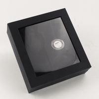 Caja de Regalo Rígida Negra de Dos Piezas, Reciclable, de Alta Gama, con Forro de Satén, Tapa y Base Personalizadas, Embalaje de Cartón Duro, con Relieve y Recubrimiento UV