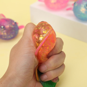 Jouet à presser Poisson Or en Maltose, Design Créatif et Coloré pour Filles, Jouet Anti-Stress à Rebond Lent, Poisson Arc-en-ciel Squishy, Vente Chaude - Product Image 3