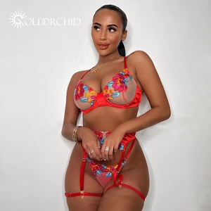 女性用刺繍花柄レッド3ピースセクシーエロティックレースナイトウェアランジェリーセット - Product Image 3