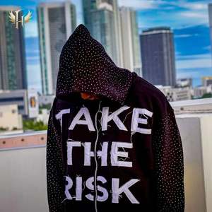 OEM personalizable sudaderas con capucha Rhinestone Distress bordado Logo francés Terry algodón crudo pesado dobladillo pulóver borde corte 100% algodón - Product Image 1