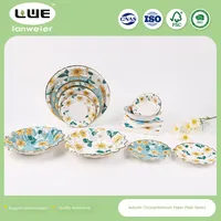Nouveau lot d'assiettes et de serviettes en papier jetables de 9 pouces de couleur blanche et verte brillante pour les fêtes utilisées dans les restaurants et les supermarchés