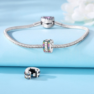 Popular broche de latón blanco con circonita en forma de corazón FOREVER, accesorio colgante DIY para pulseras de mujer. - Product Image 2