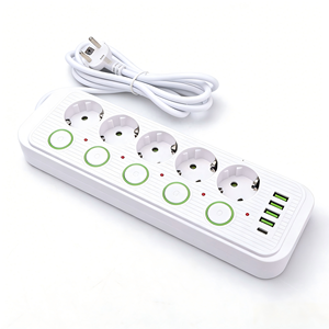 Regleta de Enchufes Estándar Europeo <span class=keywords><strong>USB</strong></span> 4A+1C, <span class=keywords><strong>Enchufe</strong></span> Estilo Ruso y Alemán, Regleta de 5 Posiciones <span class=keywords><strong>con</strong></span> Interruptor Individual - Product Image 2