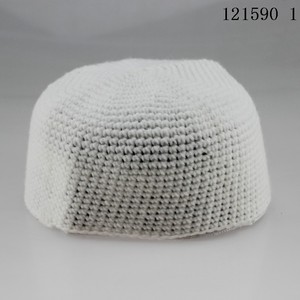 Nuevo diseño, gorro musulmán cálido de lana, completamente bordado y tejido a mano. - Product Image 3