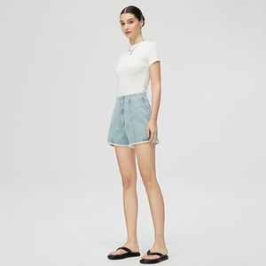 <span class=keywords><strong>Short</strong></span> en jean taille haute à trois boutons pour <span class=keywords><strong>femme</strong></span>, nouvelle collection Printemps-Été 2026, coupe trapèze élastique amincissante, jambe <span class=keywords><strong>large</strong></span>, jean d'été pour <span class=keywords><strong>femme</strong></span> - Product Image 4