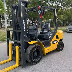 Carretilla elevadora usada Komatsu FD30 de alta calidad con 3 toneladas original importada de Japón en 2023 - Product Image 1