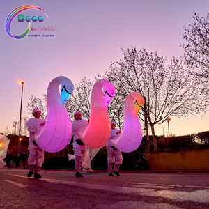 Costume Gonfiabile da Cigno Bianco con Illuminazione LED per Parate di Strada all'Aperto - Product Image 6